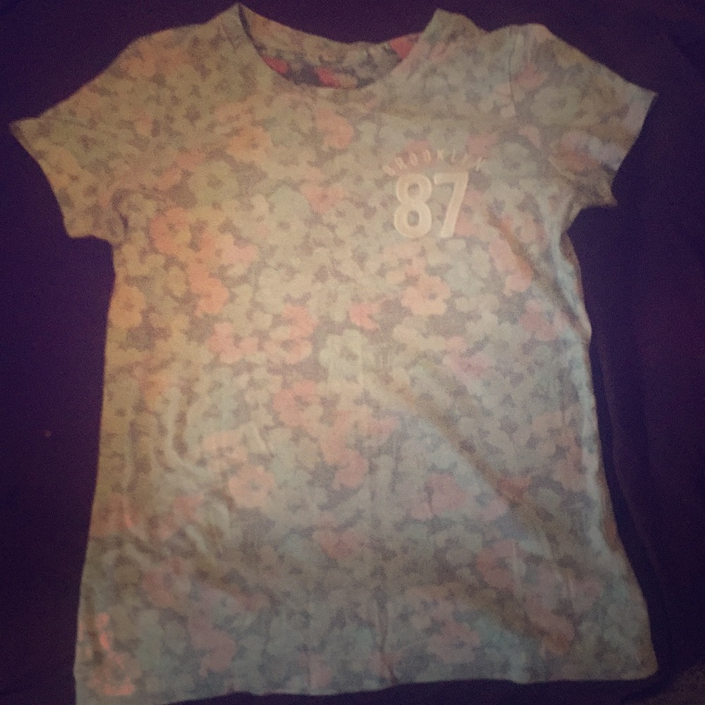 An Aeropostale shirt with Brooklyn 87 on it